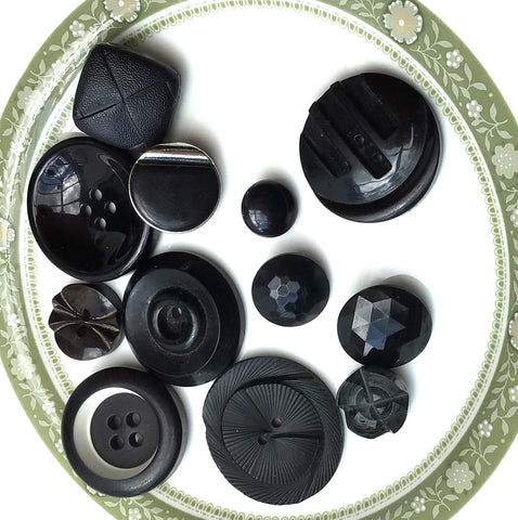 Pack of 12 Black Vintage Buttons - Premium Buttons from Smart as a button - Just £2.50! Shop now at Smart as a button